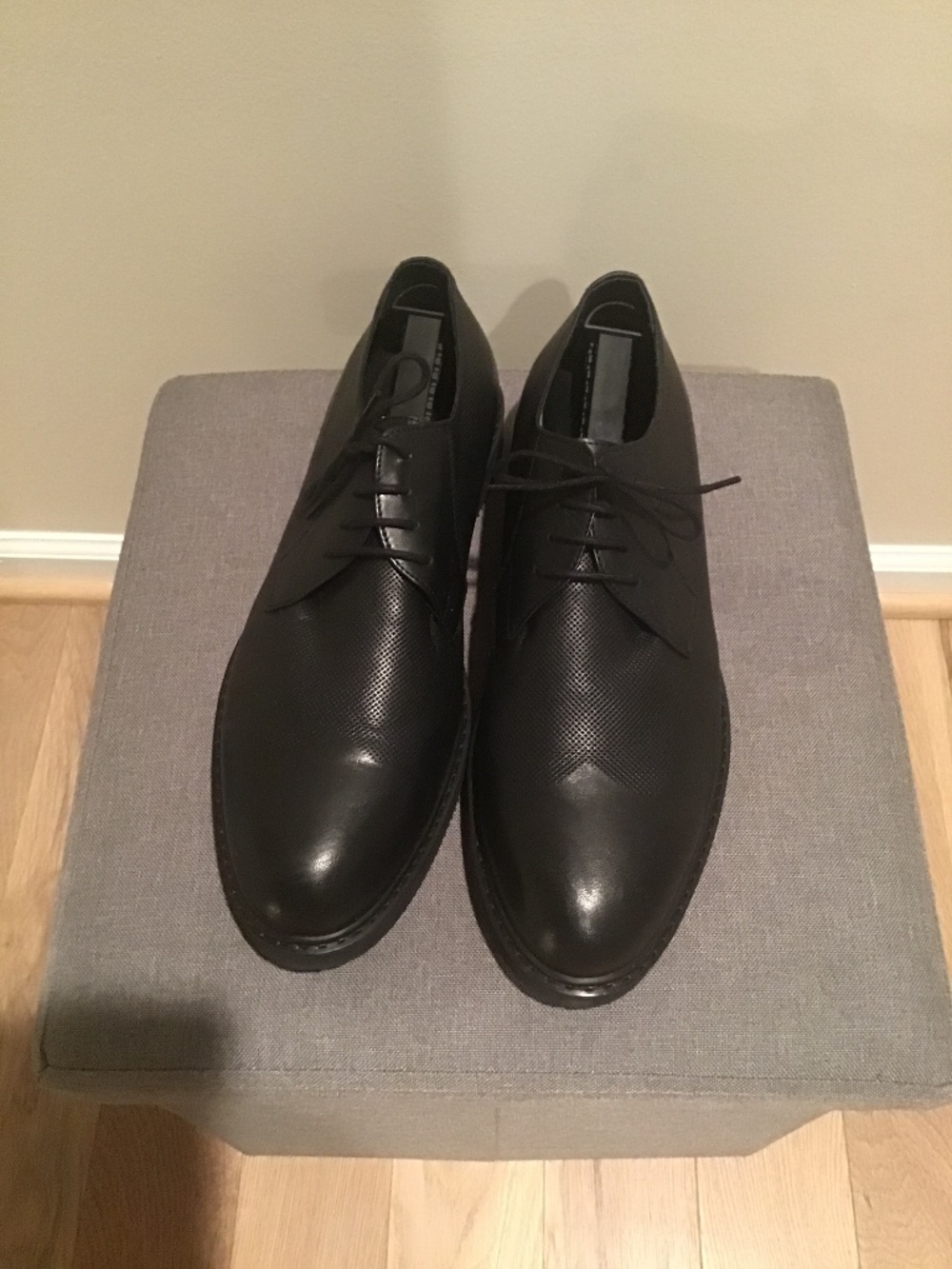 Suvari casual black modern wingtip design oxfords size 11 wedge sole